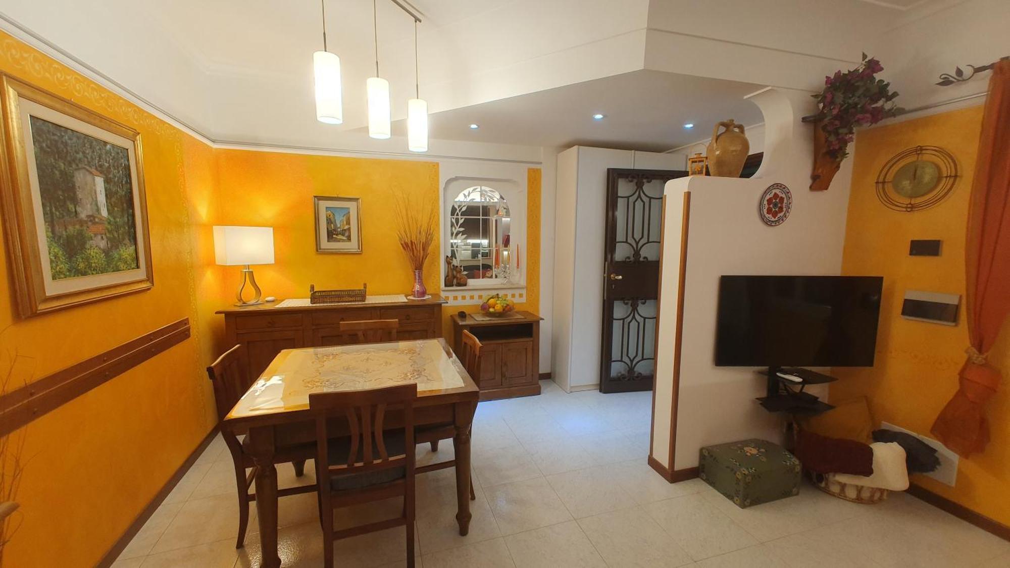 Appartamento Lilli Urban Garden - Private Garden And Reserved Free Parking In Detached House Surrounded By The Greenery Of