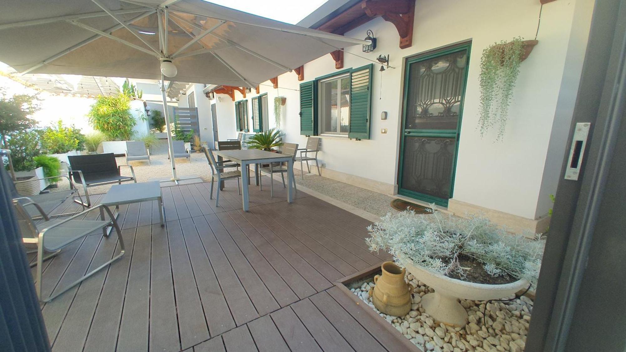 Lilli Urban Garden - Private Garden And Reserved Free Parking In Detached House Surrounded By The Greenery Of Roma