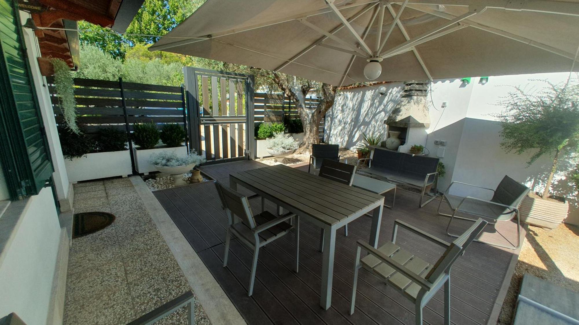 Lilli Urban Garden - Private Garden And Reserved Free Parking In Detached House Surrounded By The Greenery Of * Roma
