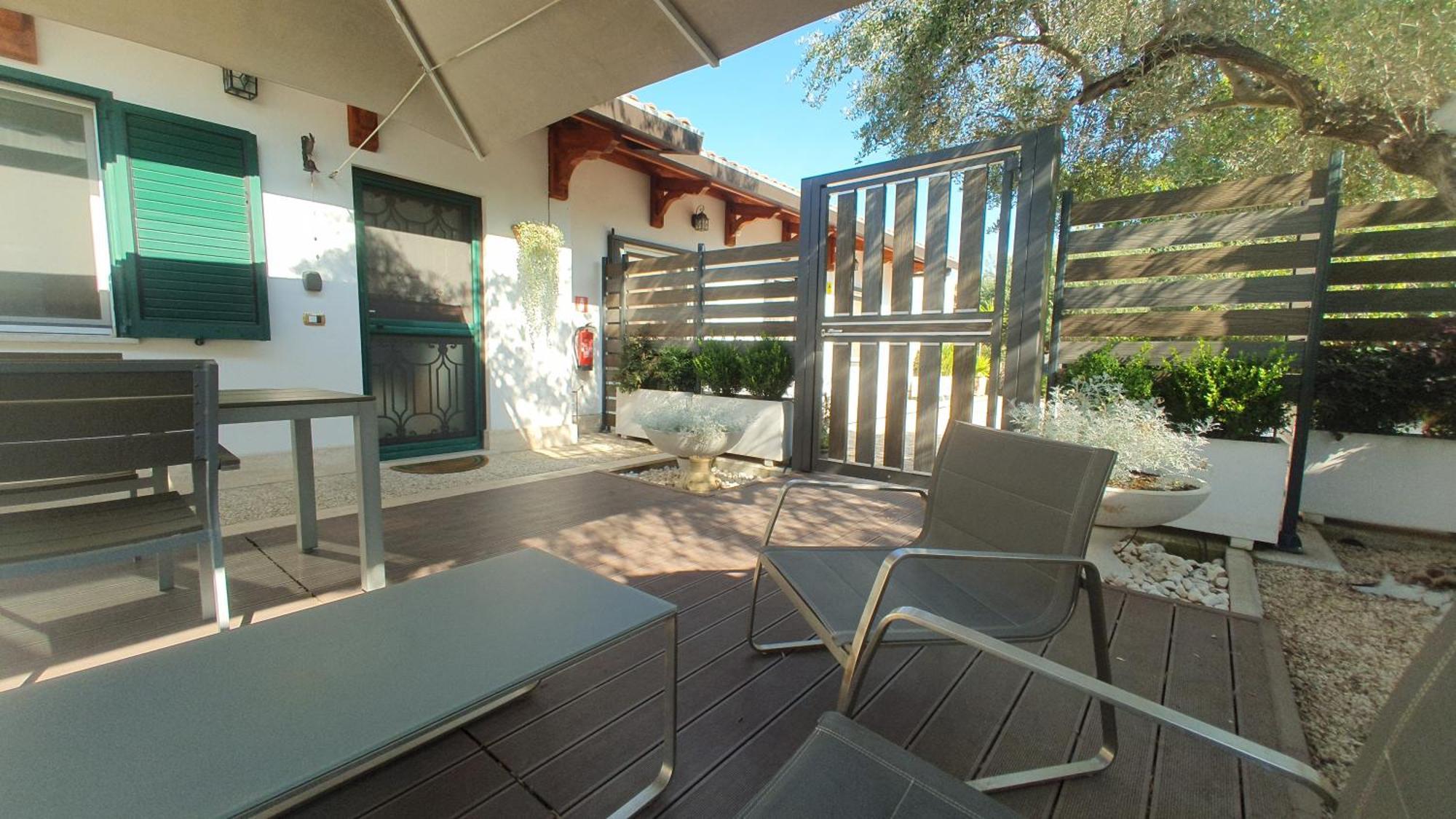 Lilli Urban Garden - Private Garden And Reserved Free Parking In Detached House Surrounded By The Greenery Of